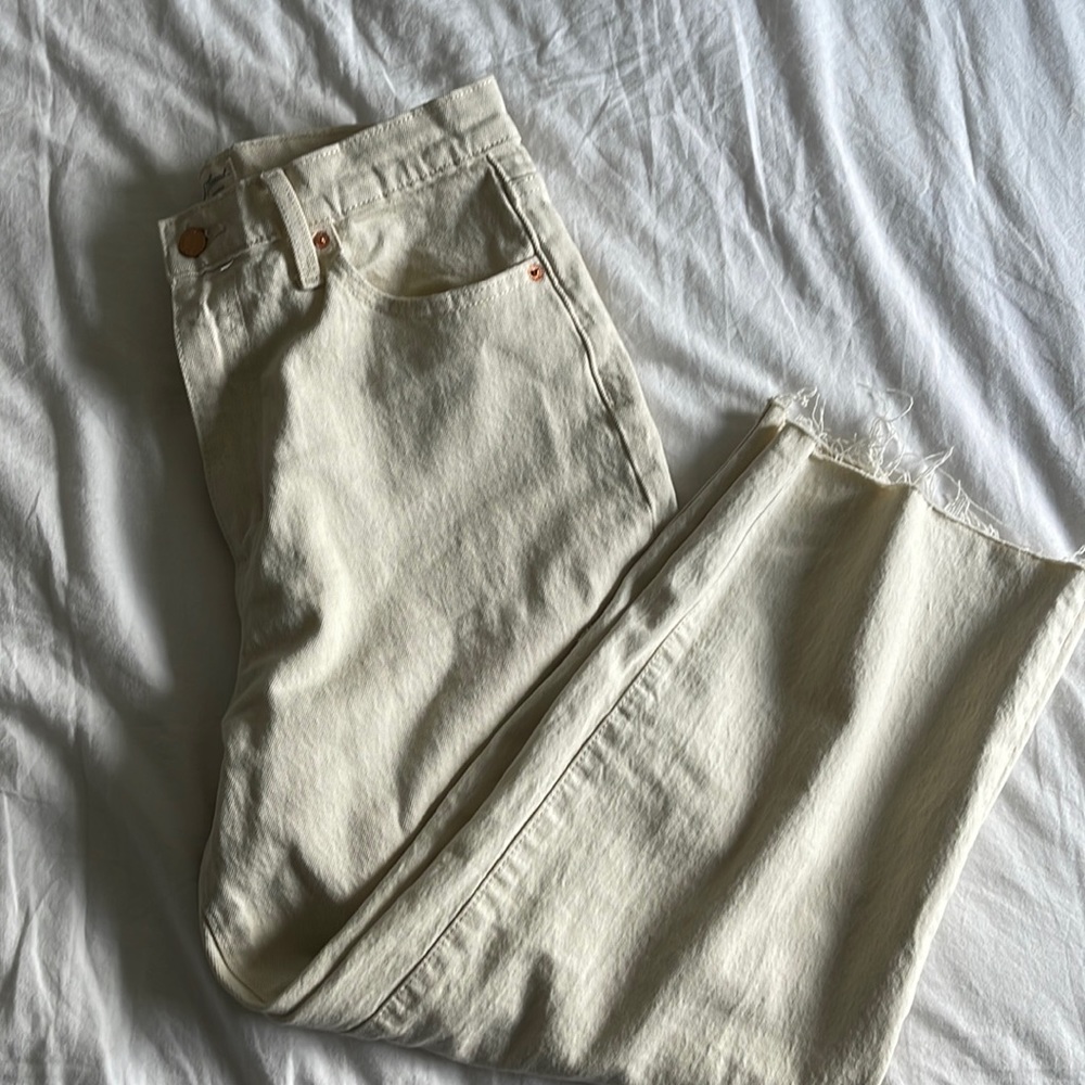Universal Thread Cropped Vintage Straight Jeans in Ecru